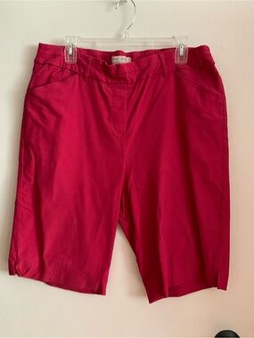 In Every Story , Women’s pull on High-Rise Bermuda Shorts in Bright Pink